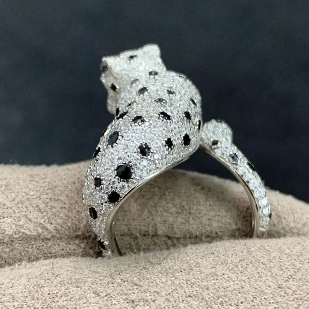 New 925 Silver Gold Plated Ring High Carbon Diamond Jaguar Ring Wholesale