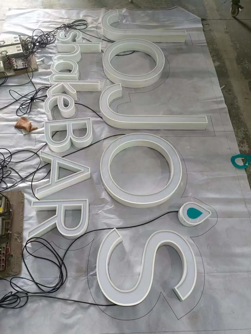 Customized 3D Steel Fabricated Illuminated and Non-Illuminated Channel Letters Sign