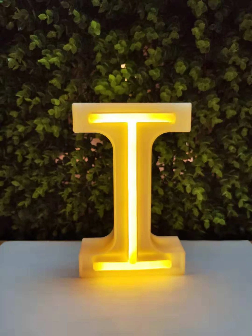 LED LED 5V High Brightness Plastic Frame Letter Shape Table Decoration Neon Light