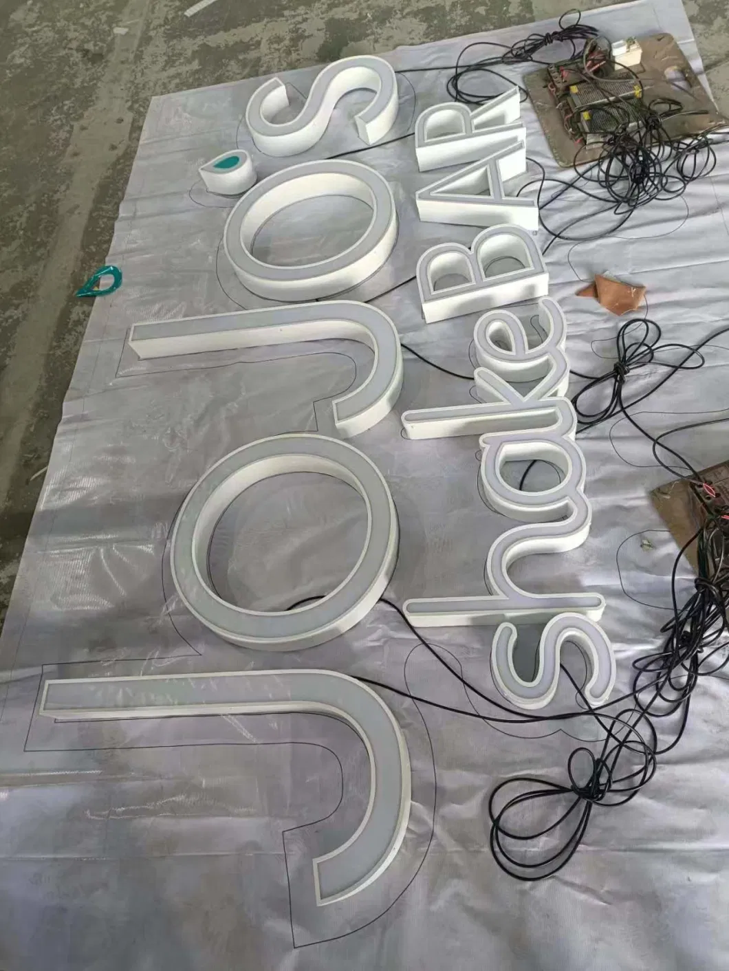 Customized 3D Steel Fabricated Illuminated and Non-Illuminated Channel Letters Sign