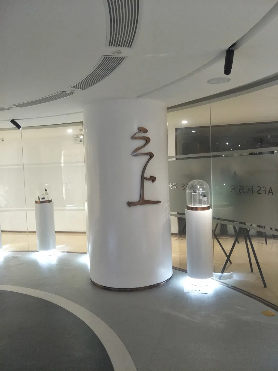 Column Sign Letter Curve Design Stainless Steel Letters