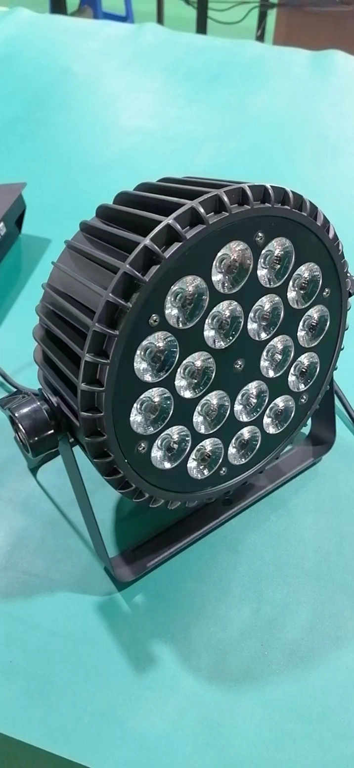 18LEDs 10W Rgbwauv 6in1 LED PAR Light for Indoor for Party