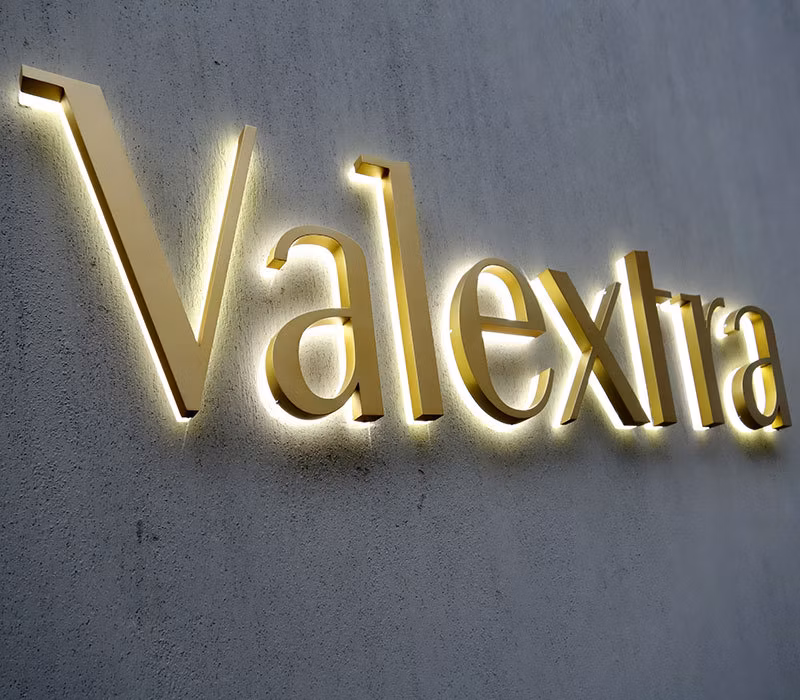 3D Blacklit Logo Wall Sign Business Advertising Signs Logo Indoor Custom LED Sign Letter