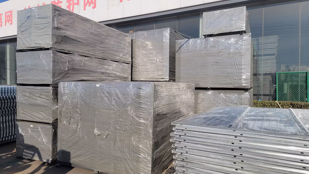 32*5 Metal Construction Material Gutter Guard Drainage System Walkway