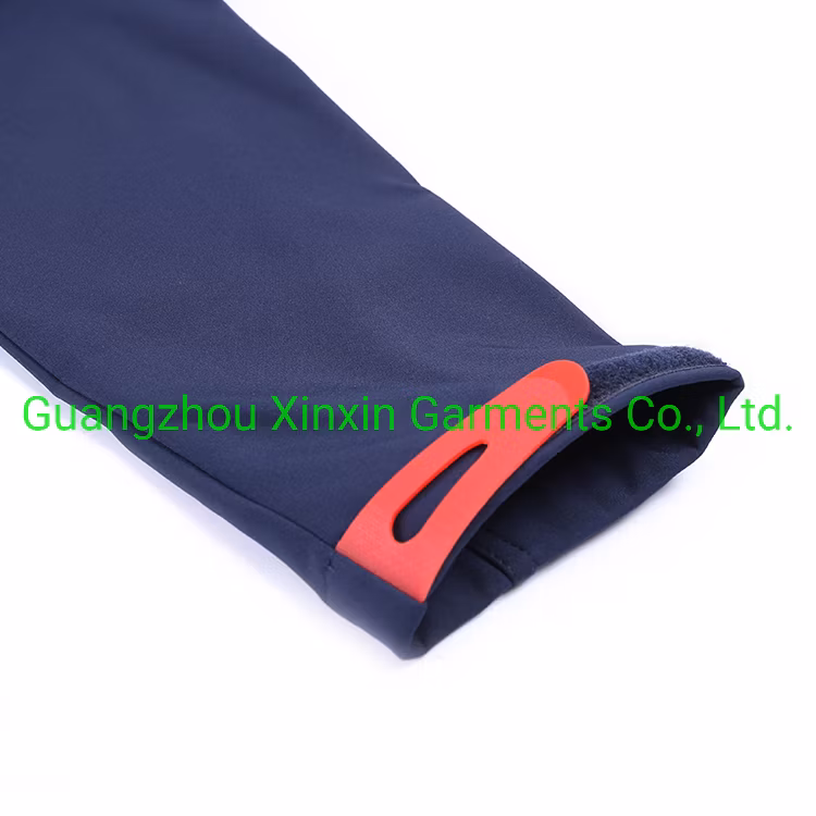 Men Fleece Jackets Soft Shell Warm Sweater Windproof Jackets (J555)
