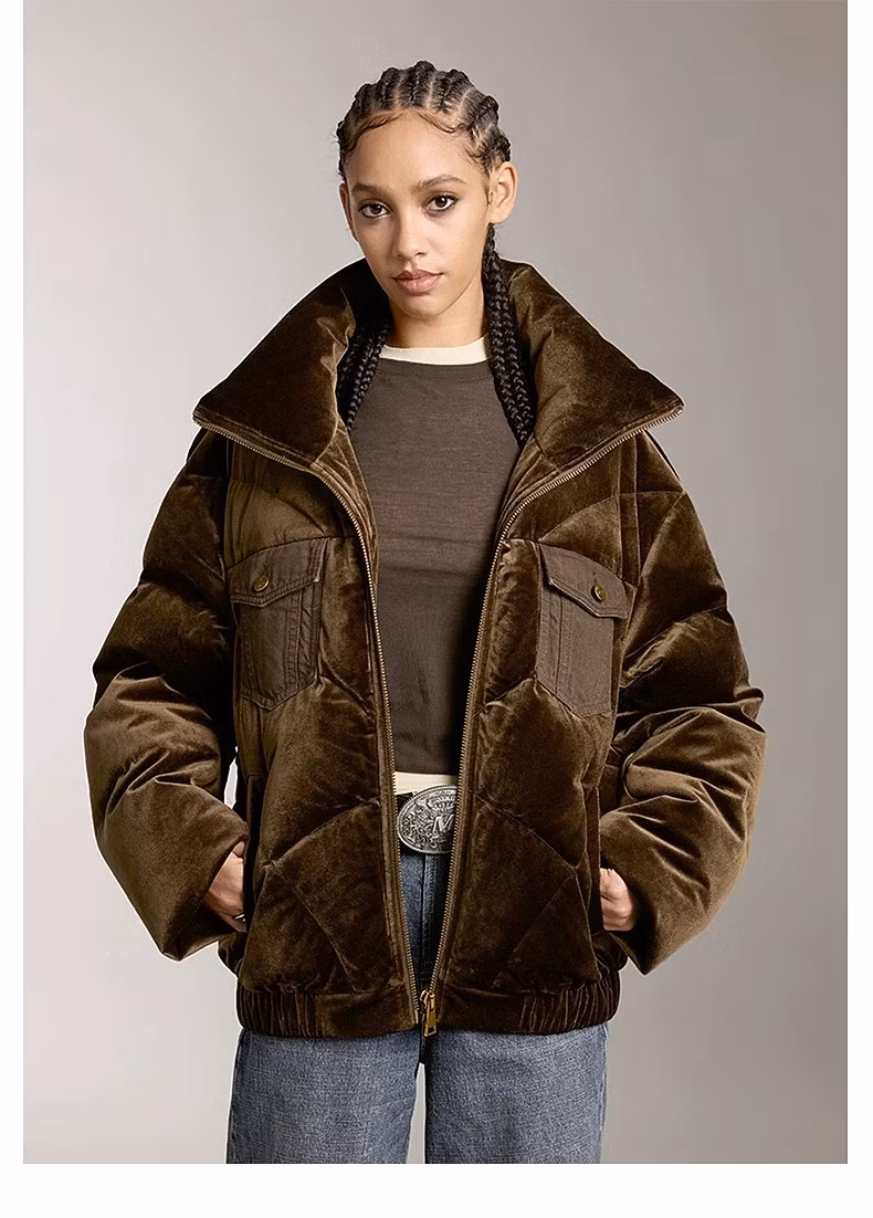 Design Wholesale High Quality Women Clothing Women Short Bomber Puff Down Jacket Women Outdoor Wear Windbreaker Water-Proof Down Jacket with Decorative Pocket