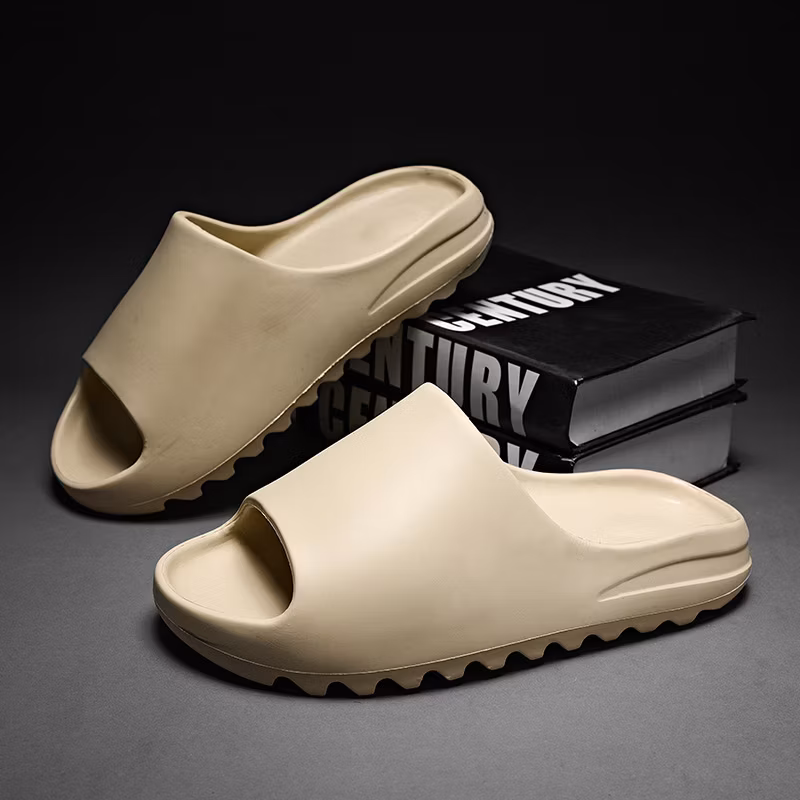 2024 Comfortable Shoes Summer Kids Ladies and Men Sandals