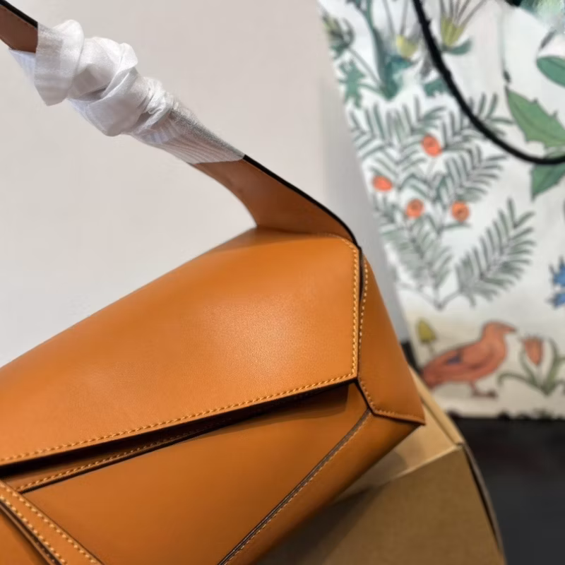 The New Women&prime;s Handbag Looks Fashionable and Elegant, Never Goes out of Style, Luxury Designer Brand, Factory Price, Wholesale Price, One Dropshipping Women&prime;s