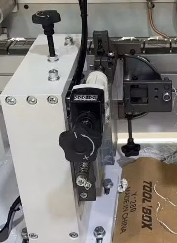 China Manufacture Woodworking Plywood Furniture MDF Kdt Wood Laser Sealing Machine