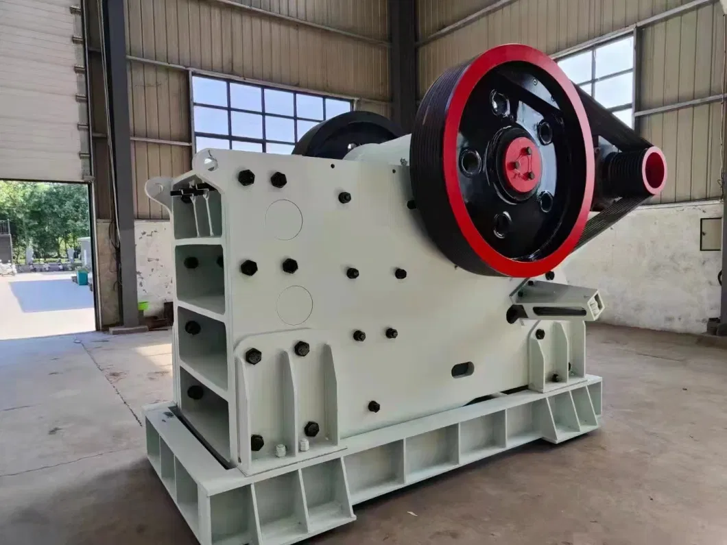 Complete Rock Crushing Machine Stone Jaw Crusher with Screening Line Price