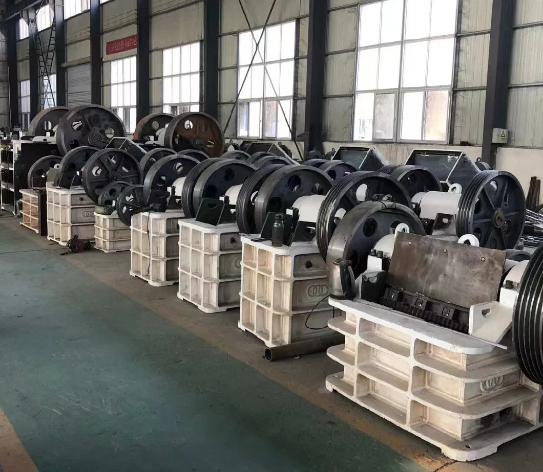 Mini Small Jaw/Cone/Impact/Hammer Crusher Price for Stone/Rock/Mining/Mineral/Quarry/Asphalt/Granite/Cobble/Iron/Limestone/Coal/Ore/Gold Mine Crusher