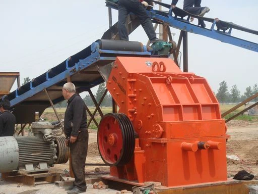 Stone/Jaw/Impact/Hammer/Rock/Mining/Mineral/Mobile Crusher Mill for Quarry/Asphalt/Granite/Cobble/Limestone/Ore/Gold Crushing Machine/Grinding Machine/Ball Mill