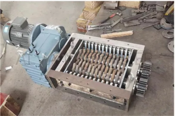 China Alva Machine Hammer Mill. Mini Shredder. Crusher Machine. Metal Shredder Machine. Hammer Mill Crusher of Electronic Devices Shredder Glass