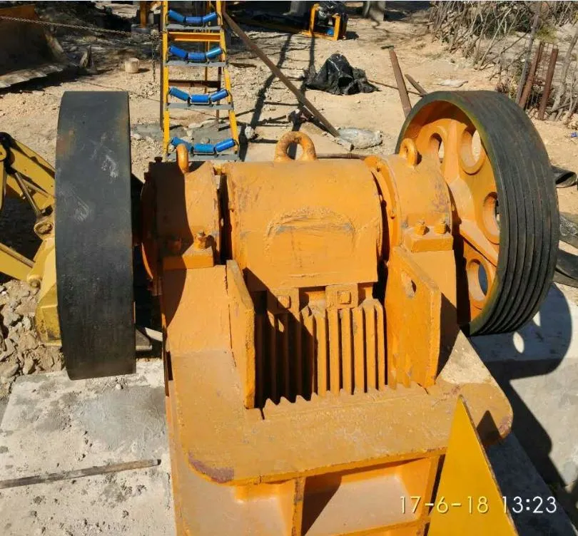 Rock Stone Jaw Crusher Crushing Mining Machine Plant