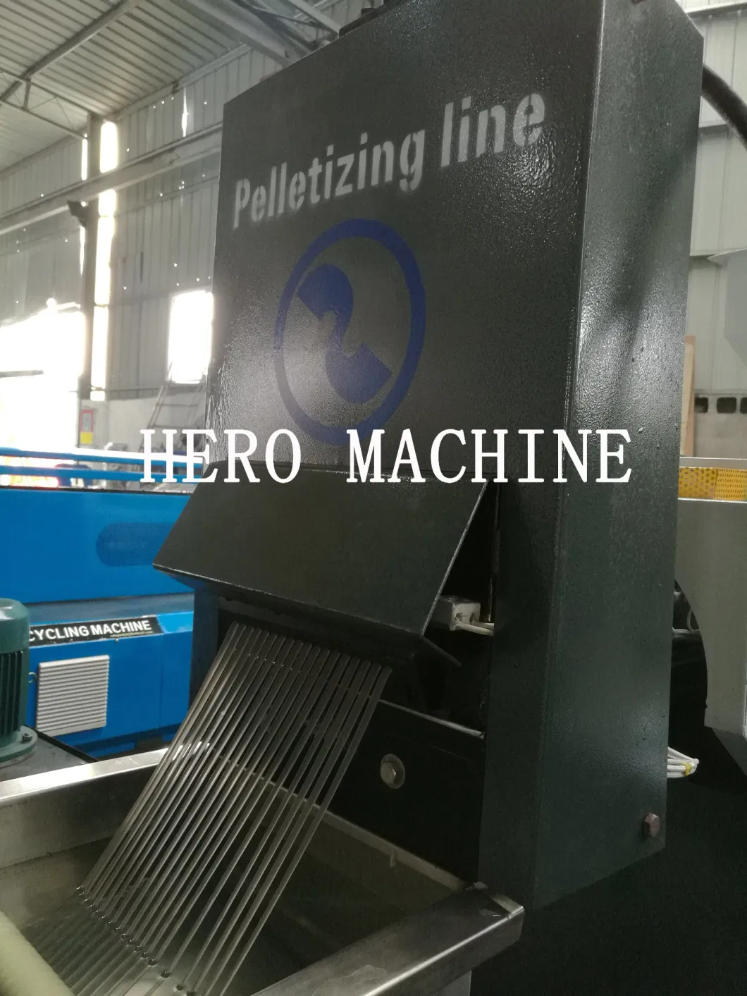 CE Certified Plastic Recycling Machine 50~400 Kg/H Heavy Duty Plastic Crusher