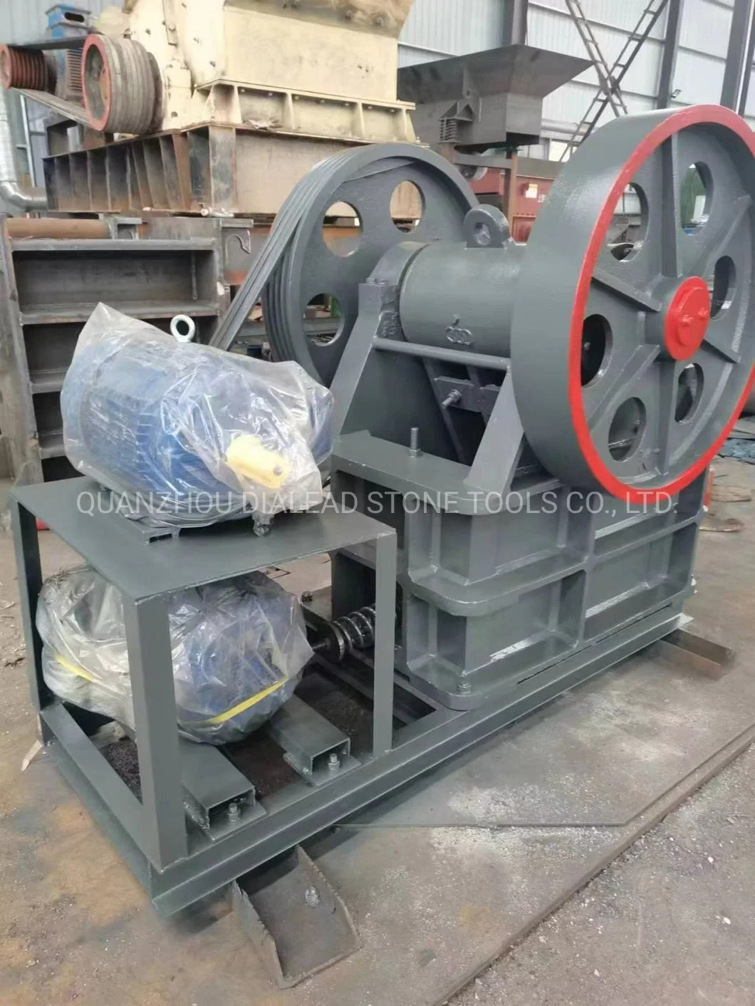 Dialead Rock Stone Jaw/Cone/Impact/VSI/Hammer/Roller/Sizer/ Mobile Portable Crusher for Limestone/Granite/Riverstone/Basalt Quarry Crushing and Mining