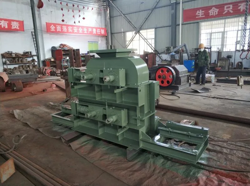 Small Coal Gangue Roller Crusher Ceramic Stone Extrusion Crusher Pebble Double Roller Grinding Sand Making Machine