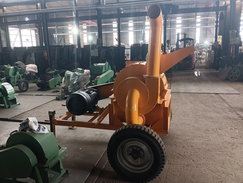 Industrial Wood Sawdust Making Chipper Machine/500 Kg/Hour Wood Hammer Mill Crusher High Efficiency