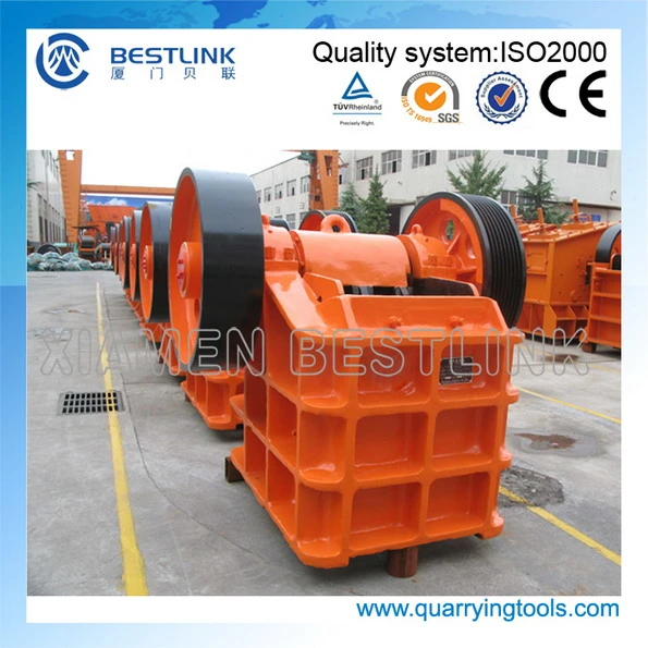 Mobile Mini Concrete Stone Jaw Crusher for Mining