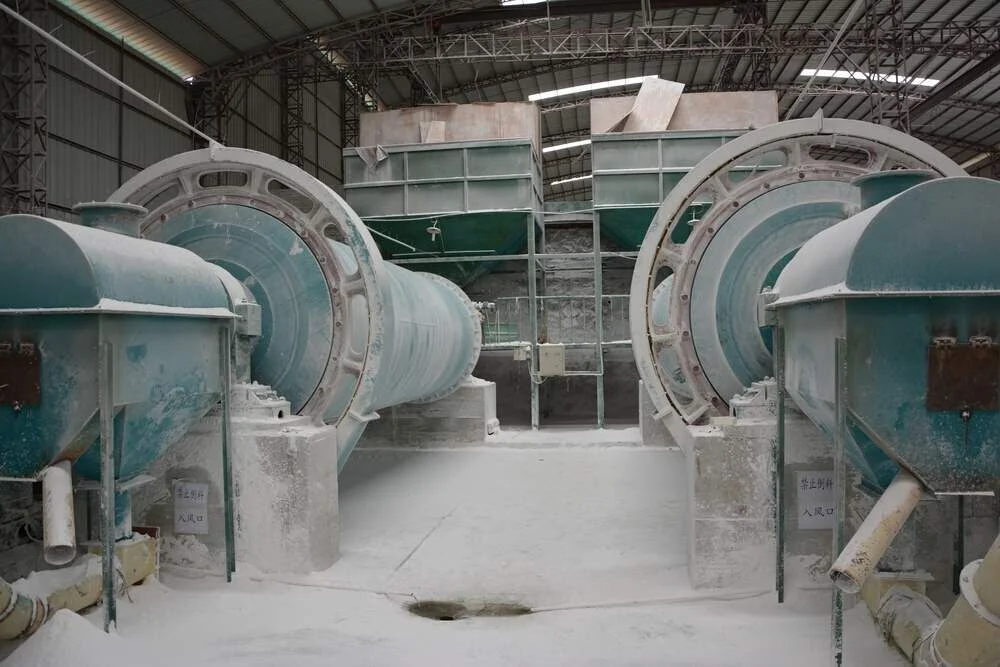 900*1800 Ball Mill for Bentonite/ Flint Clay/ Fluorite/ Wollastonite Ore/ Phosphate Rock/ Silicon Metal/ Electrolytic Fierce/ Coking/ Corundum/ Ceramic/ Cement