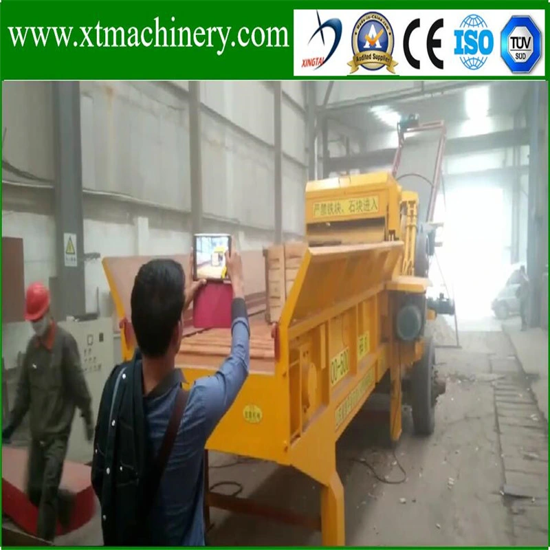 Portable 4 Moving Wheels Conveyor Fold-Able Stalk, Coconut Biomass Crusher