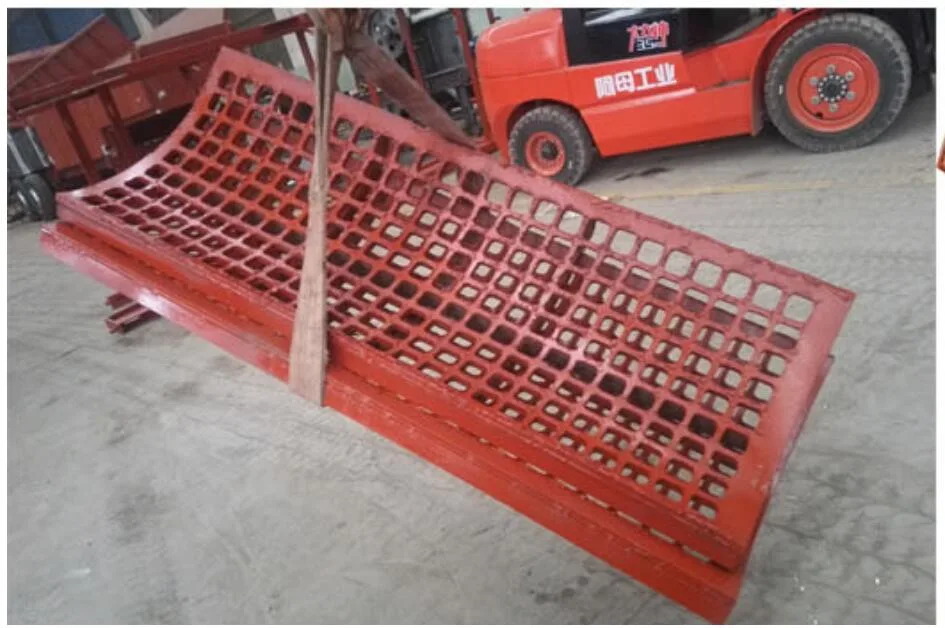 Portable 4 Moving Wheels Conveyor Fold-Able Stalk, Coconut Biomass Crusher