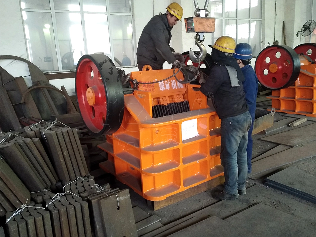 Primary Limestone/Ore/Rock Small Stone Mobile Jaw Crusher for Mining and Crushing