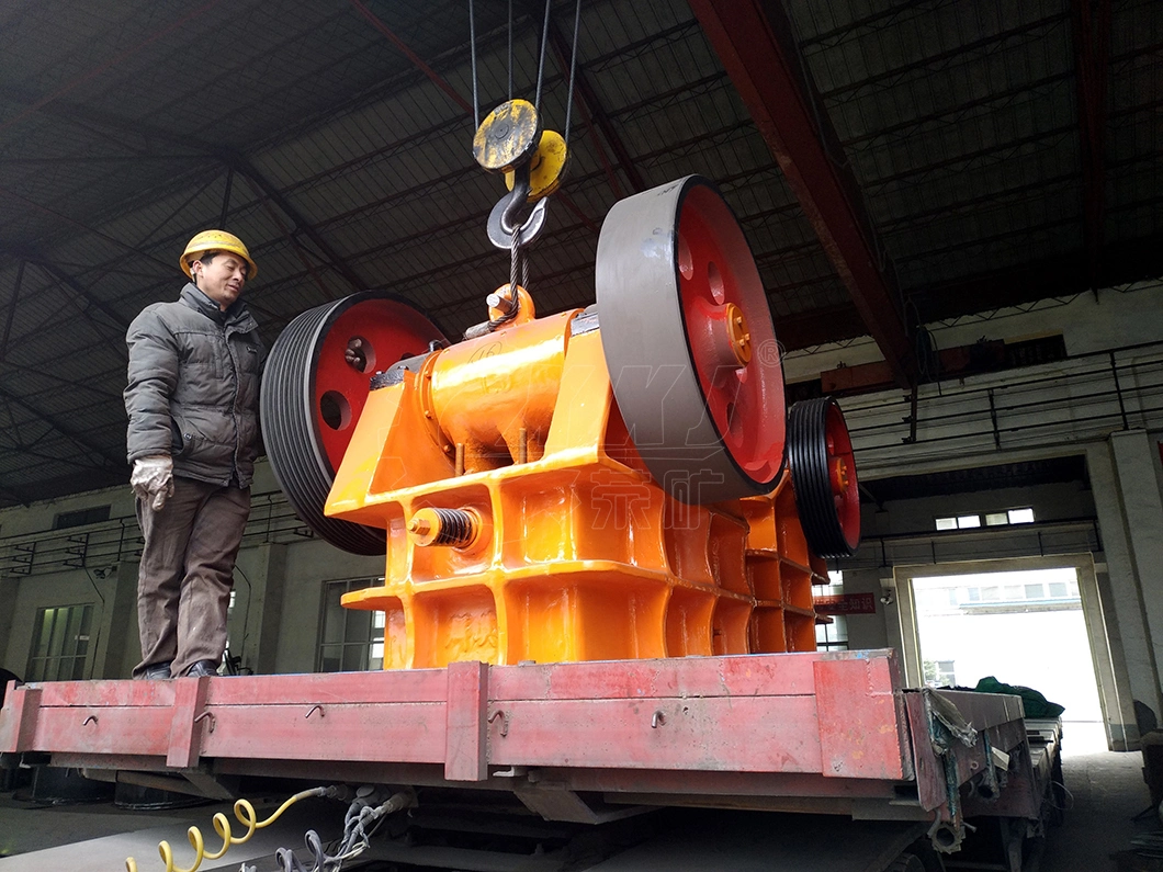 Primary Limestone/Ore/Rock Small Stone Mobile Jaw Crusher for Mining and Crushing