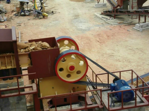 100-150tph Basalt Stone Crushing and Screening Plant PE 600X900 Jaw Crusher