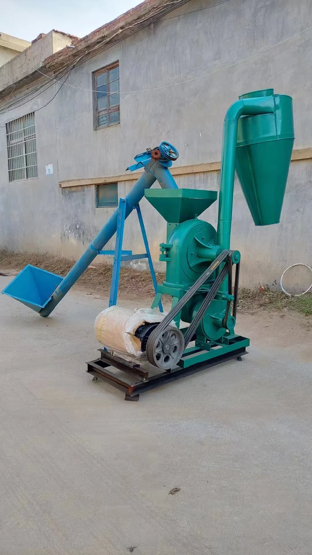 Knife Shark to Roll Crusher Winemaking Corn Broken Disc Machine Sorghum Oats Food Soy Double Roller Squashed Flat Extruding Machine Maize Corn Crusher