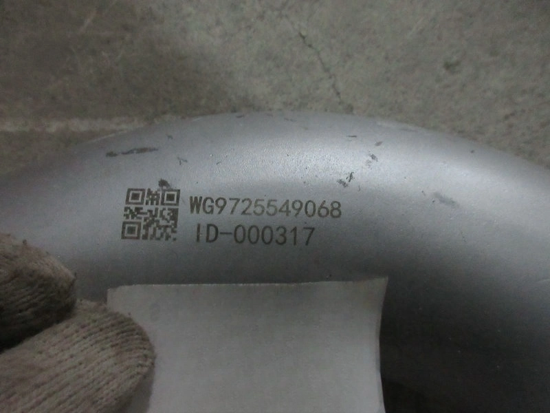 Sinotruk HOWO Truck Spare Parts Exhaust Pipe Wg9725549068