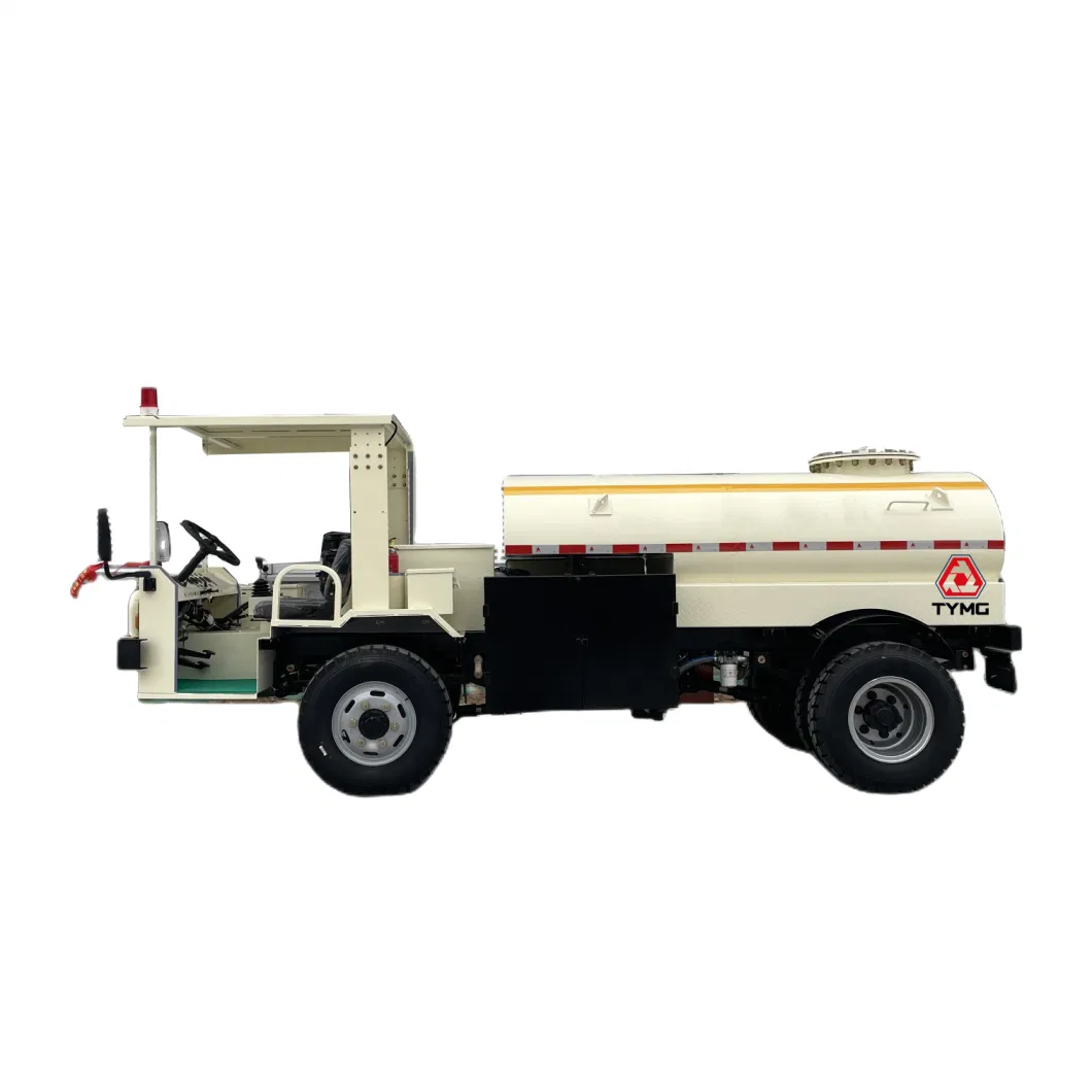 Multiple Refueling Functions Tank Car with Dump Truck Oil Absorption Function