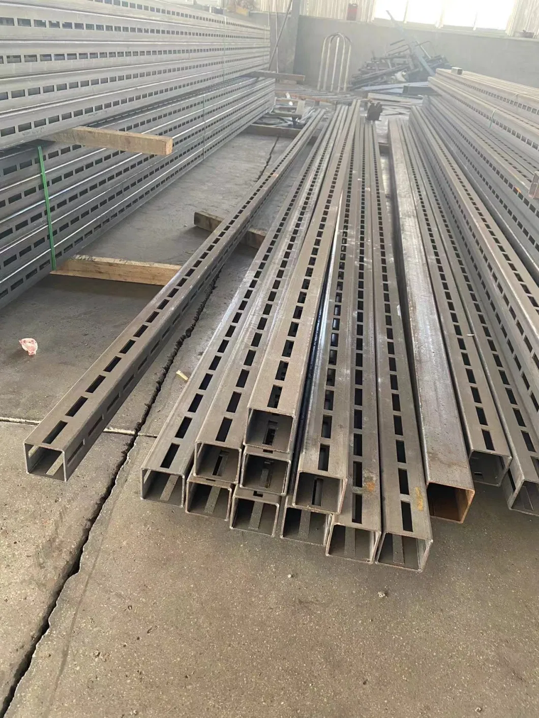 Customzied Punched Tube Gal Shs Galvanized Steel Perforated Square Tube