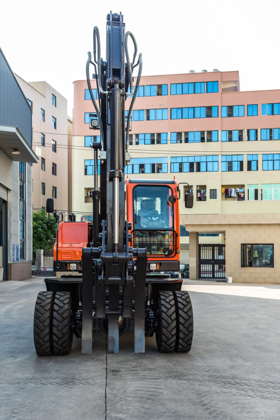 Specially Developed Handling for Wood Unload Loading Round Timber Pickup Sorting Material Handler Equipment