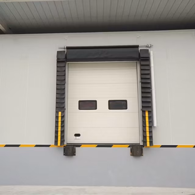Mechanical or Retractable PVC Fabric Curtain Loading Dock Door Seal or Dock Shelter for Logistics Warehouse Loading Bays
