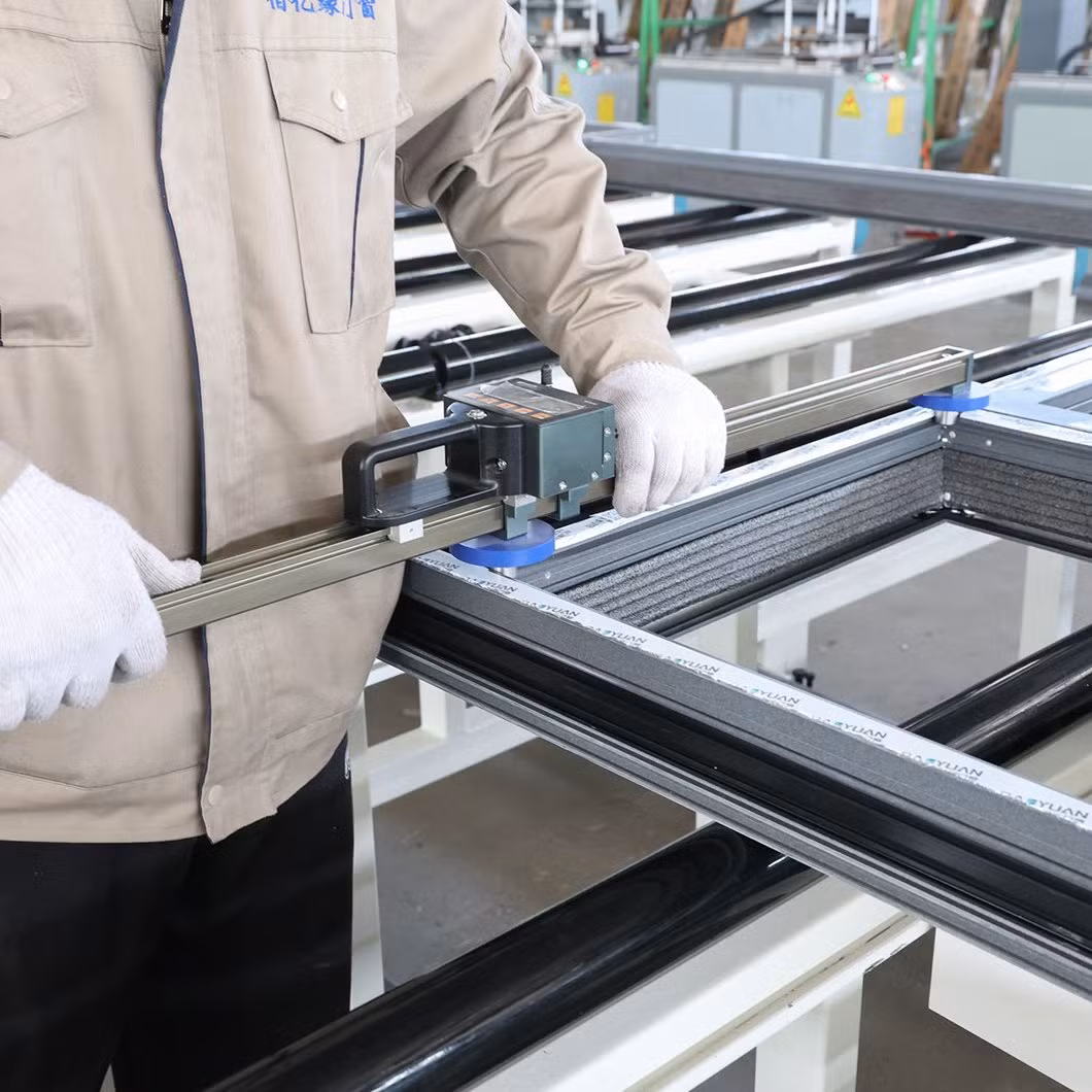 Byy-0925 Door Aluminum Full-View Transparent Frosted Black Mirror Glass Automatic Sectional Overhead Garage Doors