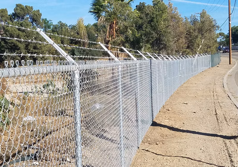 Galvanized PVC Diamond Wire Mesh Chain Link Fence/Chain Link Fence/Security-Fence/Chain Link Gates/Cyclone Fence/Farm-Fence/Chain-Link-Fence/Fencing Netting