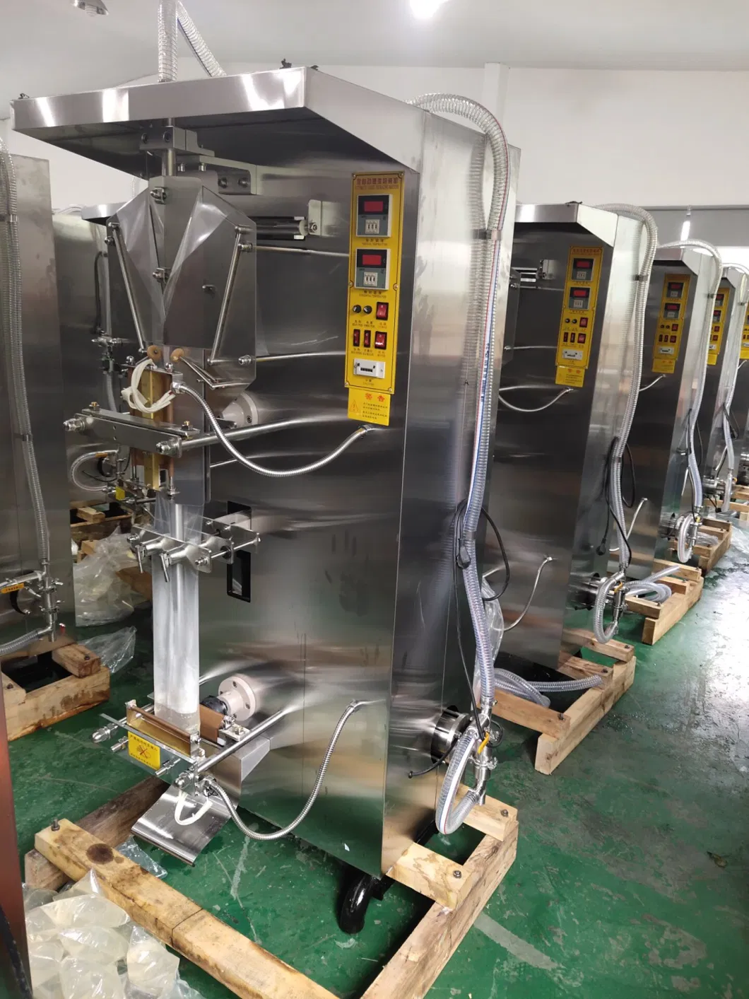 Automatic Plastic Bag Drinking Pure Sachet Water Filling Making Packaging Machine