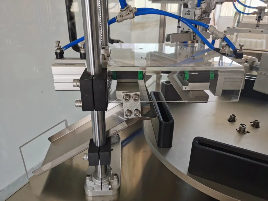 Automatic Plastic Multitube Eyedrops Ampoul Filling and Sealing Machine