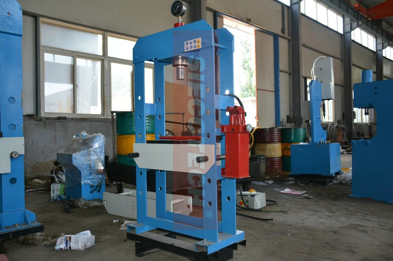 OEM 600ton Four Column Deep Drawing Punch Oil Press Machine