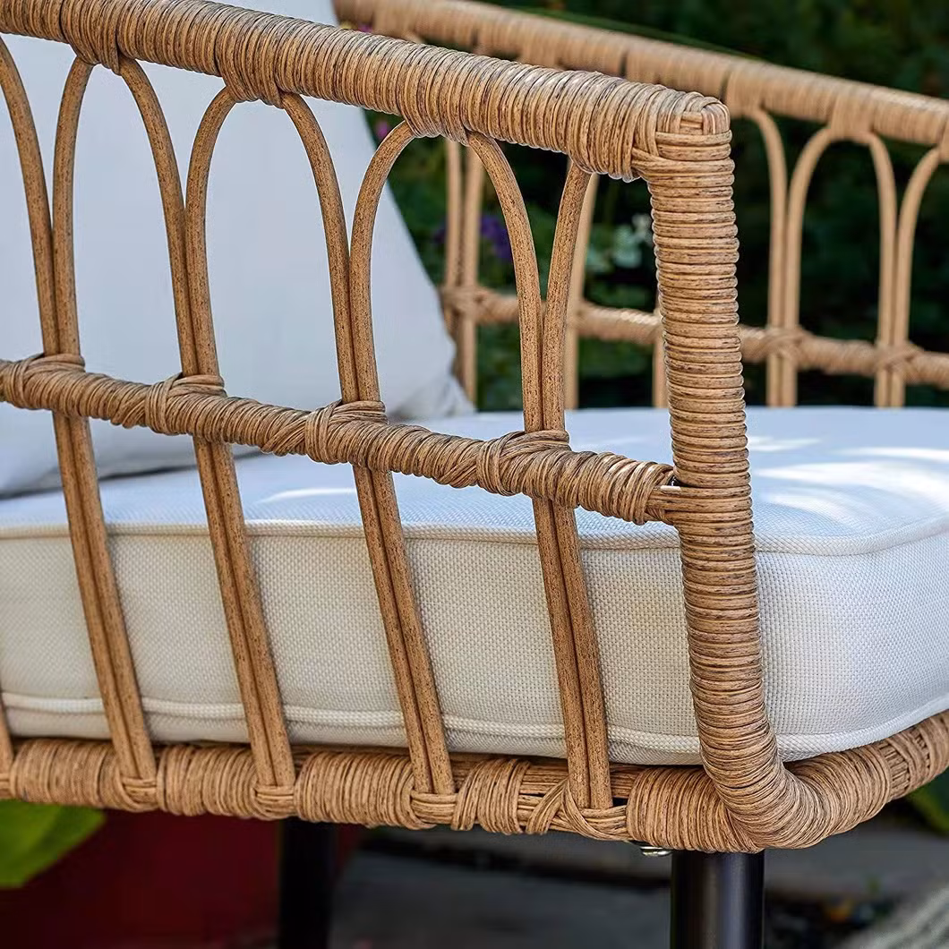 Factory Wholesale Outside Simple Picnic Camping Garden Rattan Leisure Table and Chair