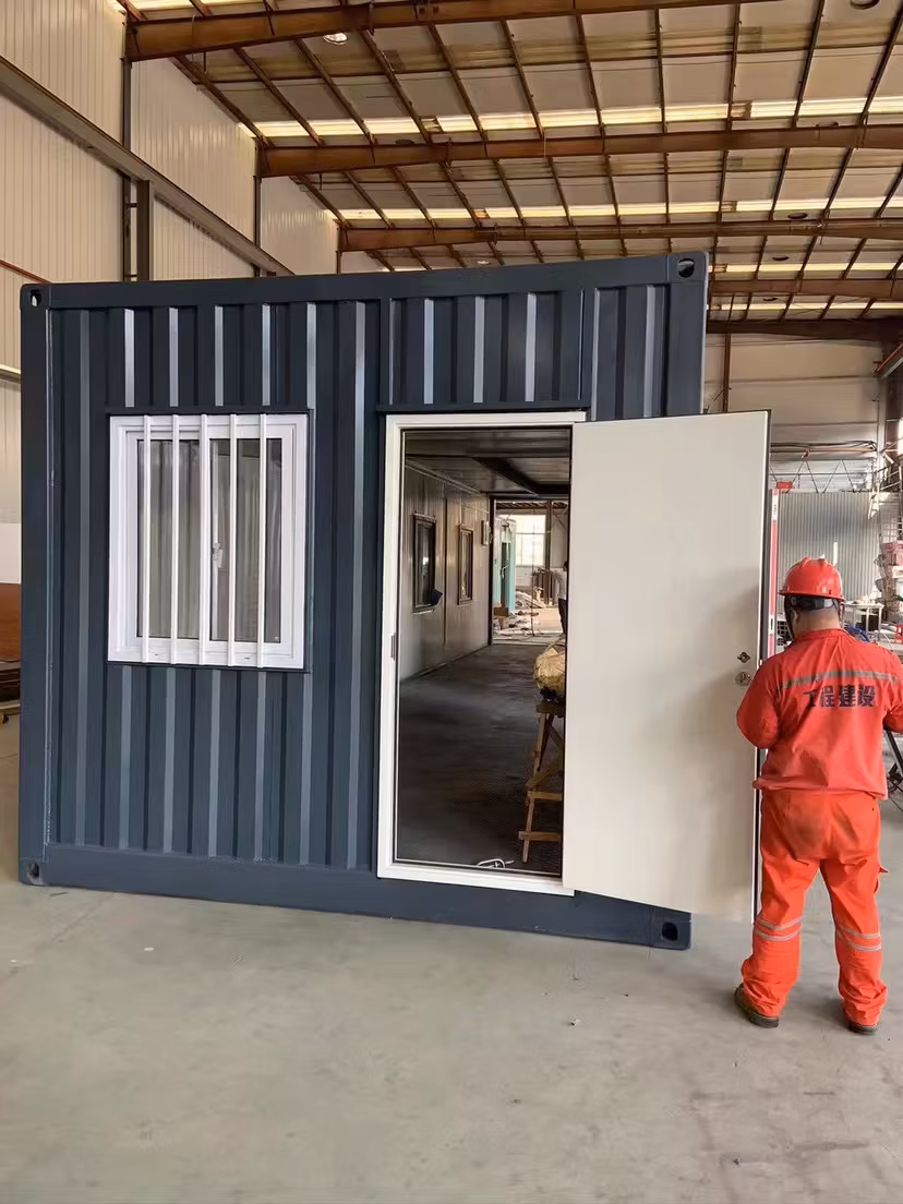 PVC Sliding Window with Screen for Transportable House (CHAM-PVC9211SW)