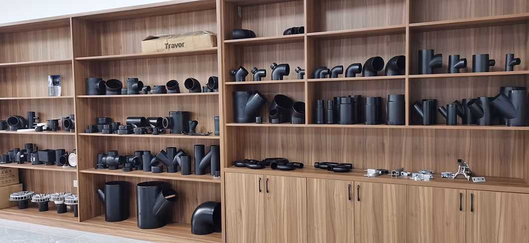 Competitive Price HDPE Plastic Stop Valve PE Pipe Fittings HDPE Elbow in Different Size