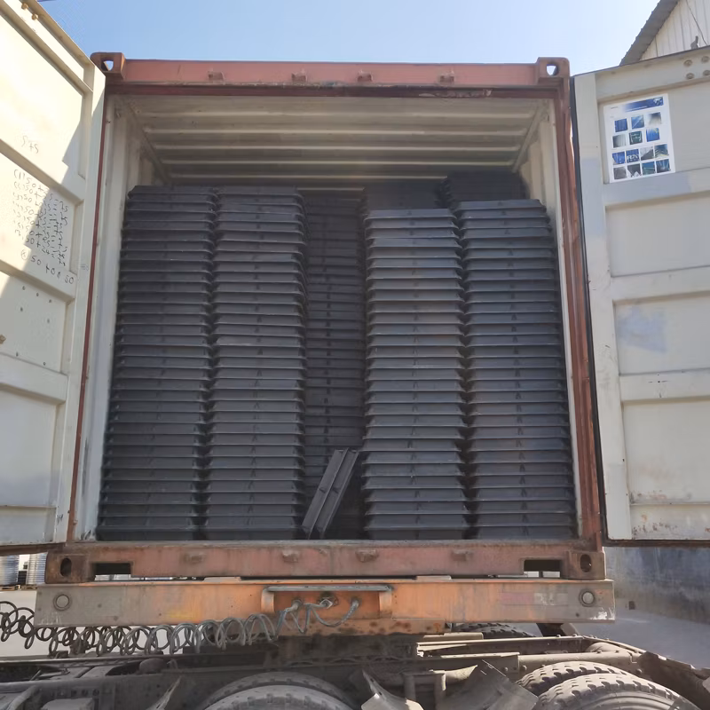 30X30cm Durable Heavy Duty FRP Manhole Cover with Small Handle for Municipal Construction