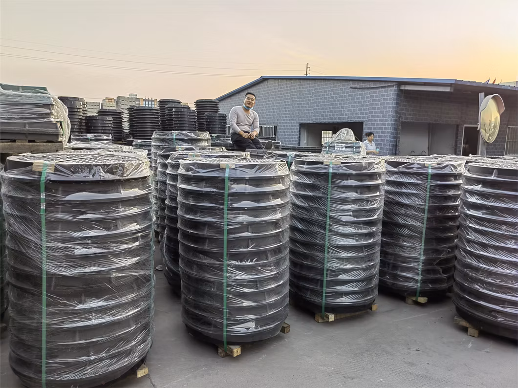 Factory Cheap Price Manhole Cover Fiberglass Plastic Rectangular Round Manhole Composite Manhole Cover for Road A15 B125 C250 D400