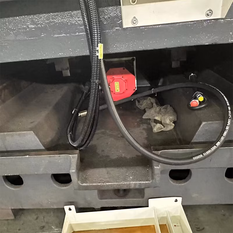 Large CNC Vertical Machining Center Vmc1580 Heavy Cutting