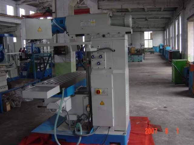 Chinese Precision Metal Universal Verital Milling and Horizontal Milling Machine (X6436)