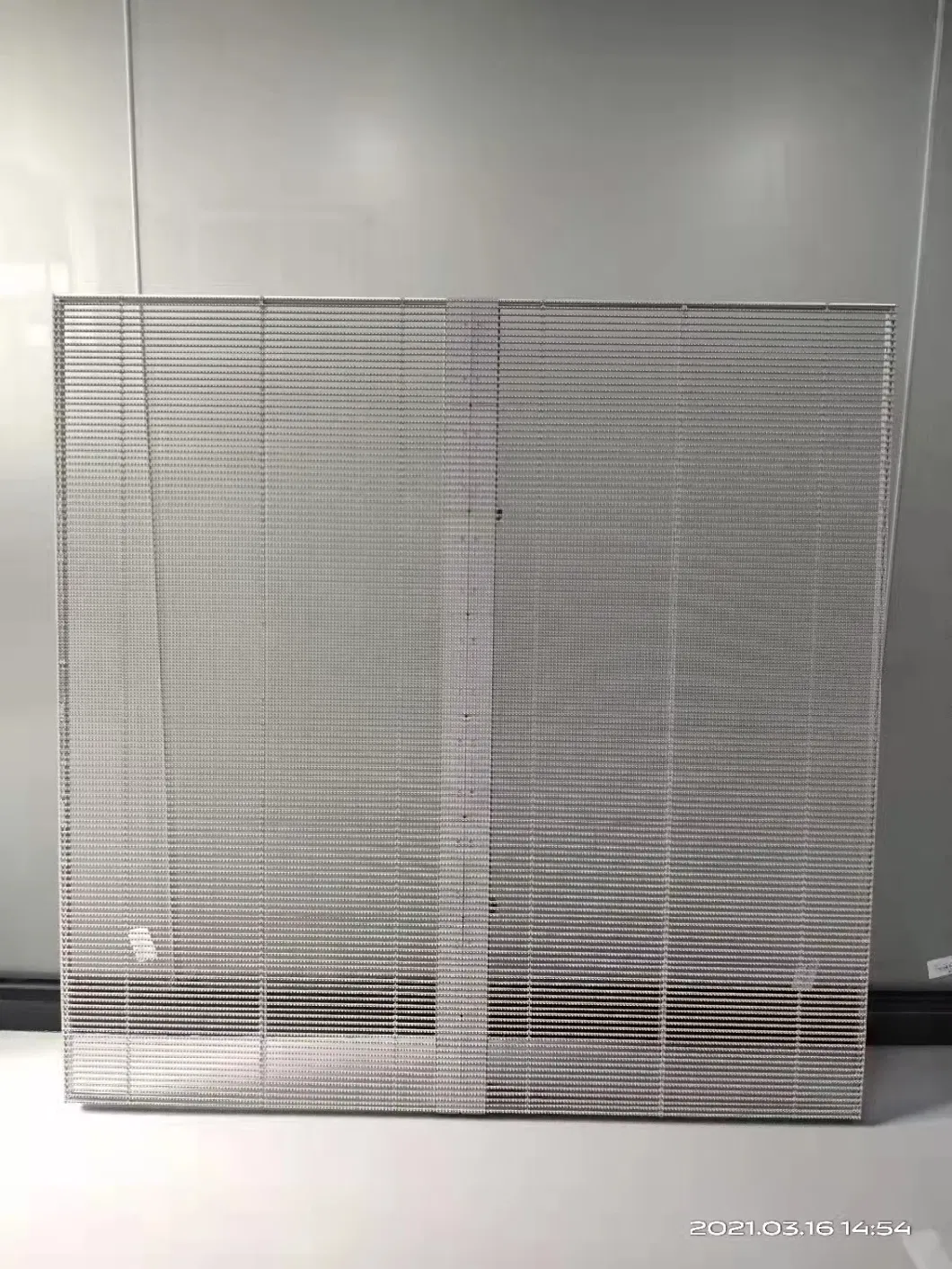 P3.9-7.8 Transparent LED Display Panel for Window Commerical Adertisement