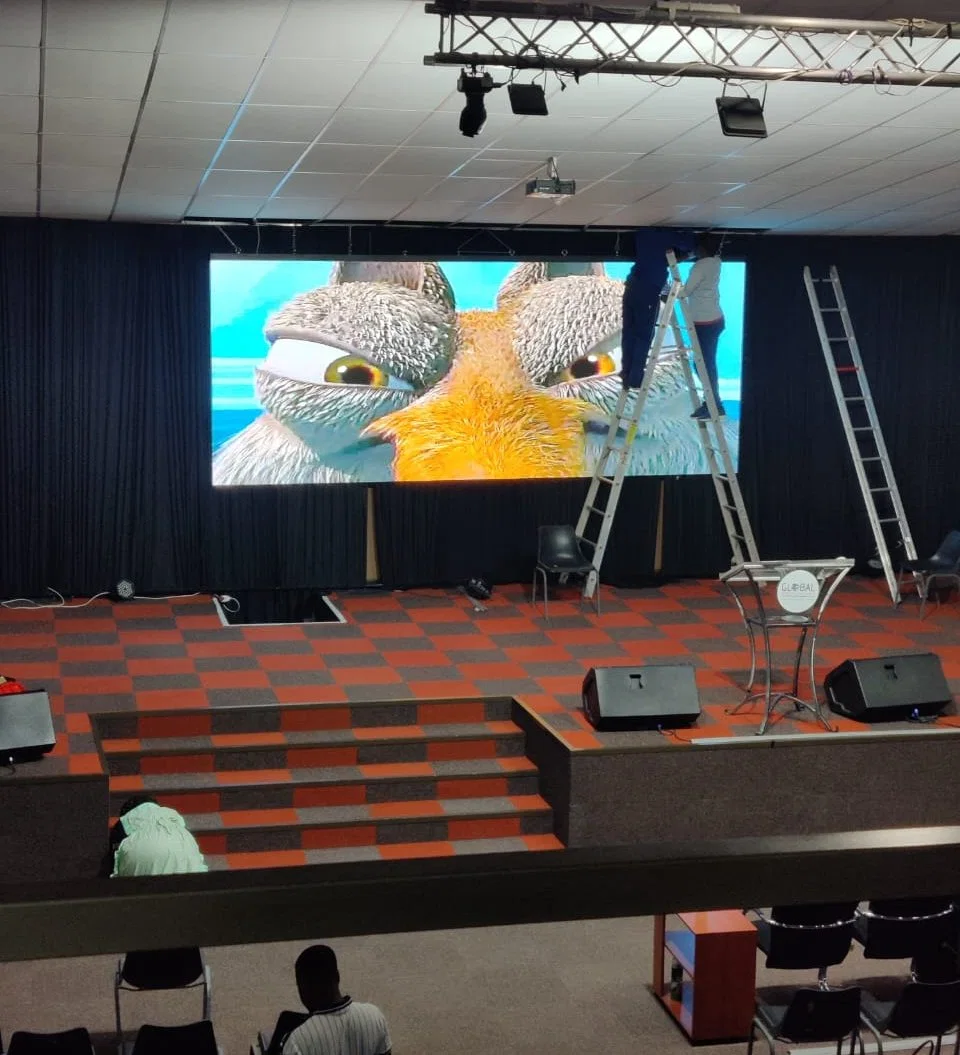 Legida Hot Sale P4 P3 Indoor LED Advertising Screen for Church