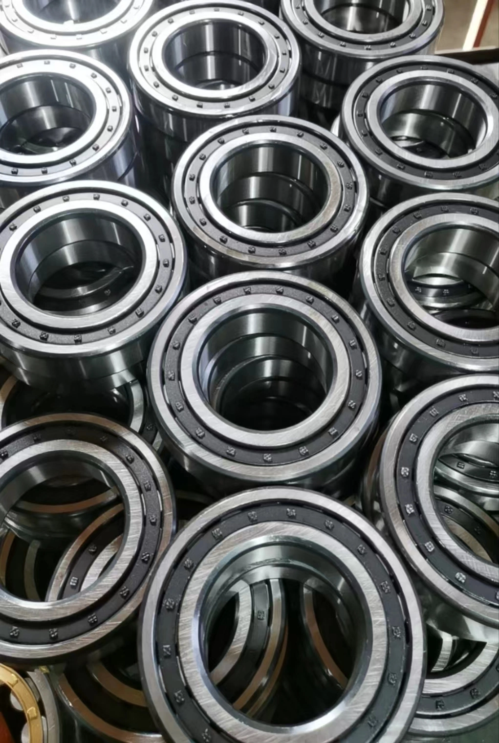 Nj3206em High Quality Cylindrical Roller Bearing Nj3206em